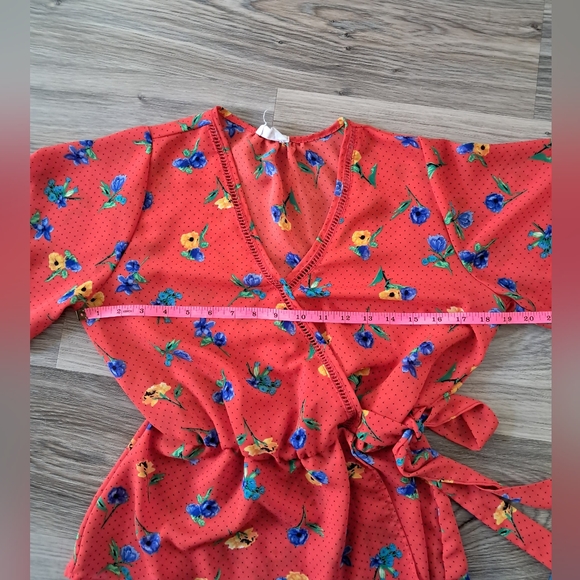 Sienna Sky floral blouse. Medium. Like new Orange summery print Peplum tie waist - Picture 3 of 5